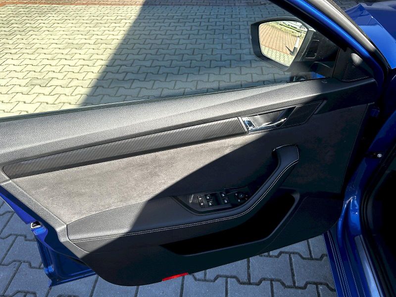 Škoda Superb (2024) Combi 2.0 TDI 147kW 4x4 DSG Sp - fotka 24 z 35