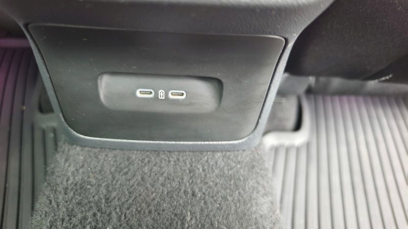 Škoda Octavia (2023) OCT.COM M-HEV STY TS 110/1.5 A - fotka 12 z 34