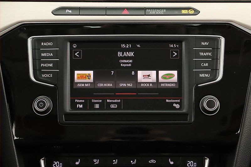 Volkswagen Passat (2015) Highline 2.0 TDI, Tempomat - fotka 12 z 20