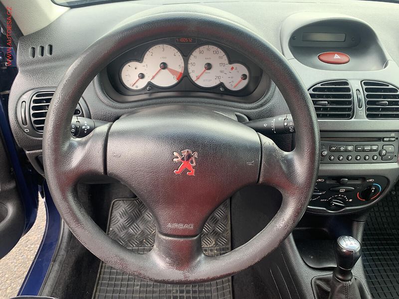 Peugeot 206 (2004) 1.4HDi - fotka 13 z 18