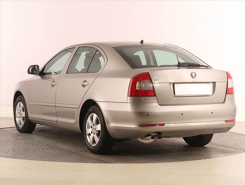 Škoda Octavia (2008) 1.9 TDI, Serv.kniha, Tempomat - fotka 4 z 20