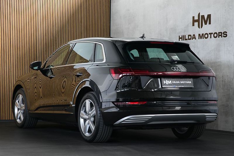 Audi e-tron 55 300kW Kessy Kamera Tažné - fotka 2 z 33