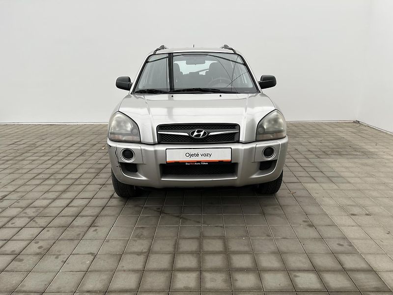 Hyundai Tucson 2.0 i CVVT 4x4 - fotka 4 z 21