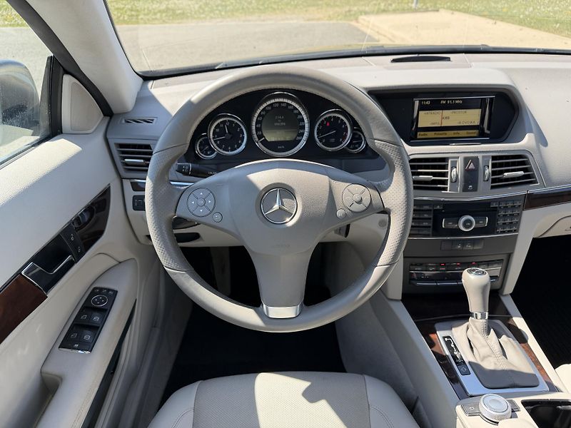 Mercedes-Benz Třídy E 250 CGI 5G KUPÉ SERVISKA - fotka 14 z 39