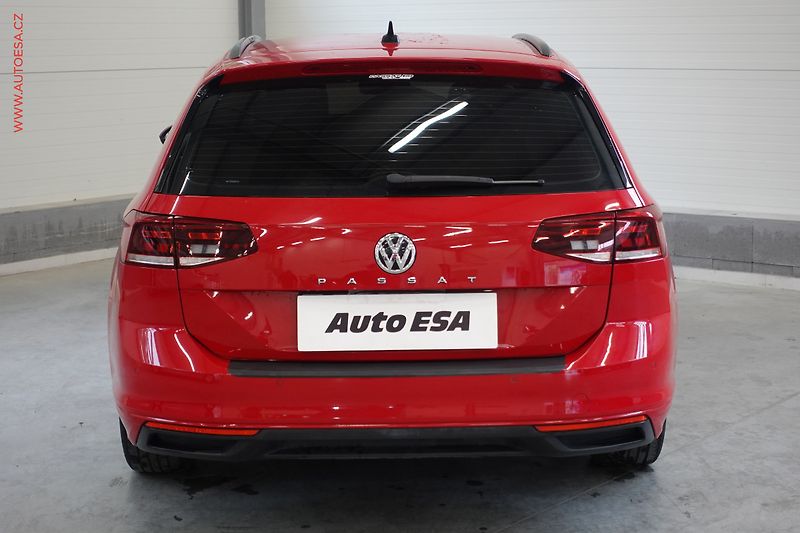 Volkswagen Passat (2019) 2.0 TDi, DSG, LED, kamera - fotka 5 z 24