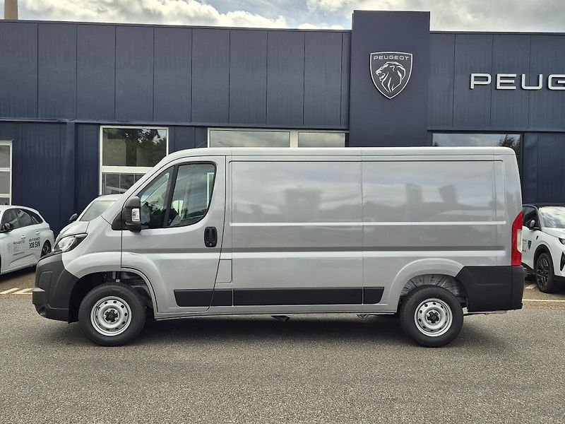 Peugeot Boxer (2026) 3000 L2H1 BlueHDi 120k S&S MAN - fotka 2 z 20