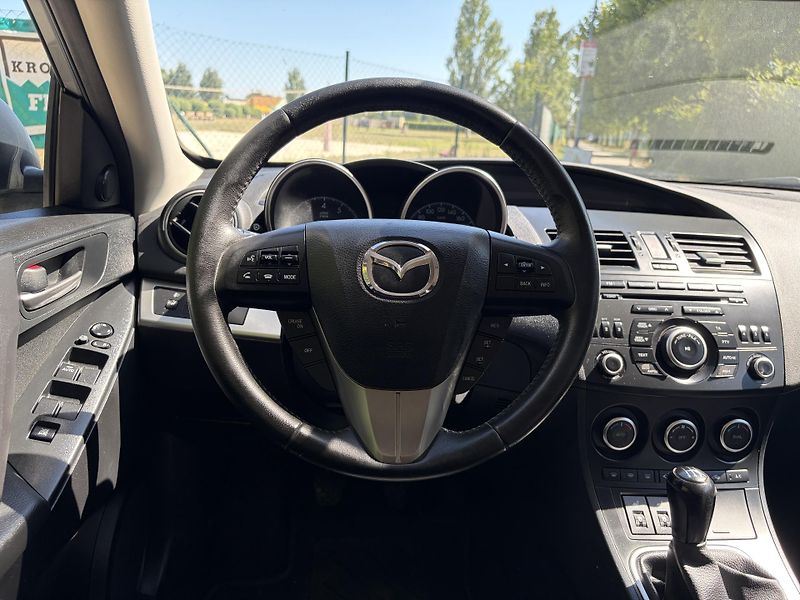 Mazda 3 1.6 Edition - fotka 31 z 31