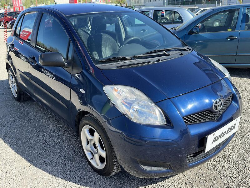 Toyota Yaris (2009) 1.3i, ČR, Klima - fotografie inzerátu