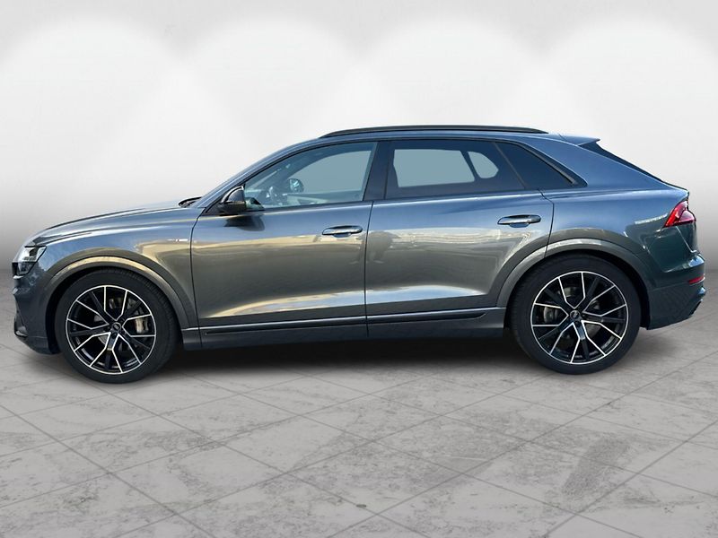 Audi Q8 55 TFSI Quattro - fotka 3 z 24