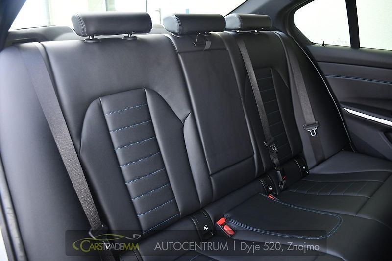BMW Řada 3 320D xD M-SPORT ČR 1.M HUD H/K - fotka 19 z 58