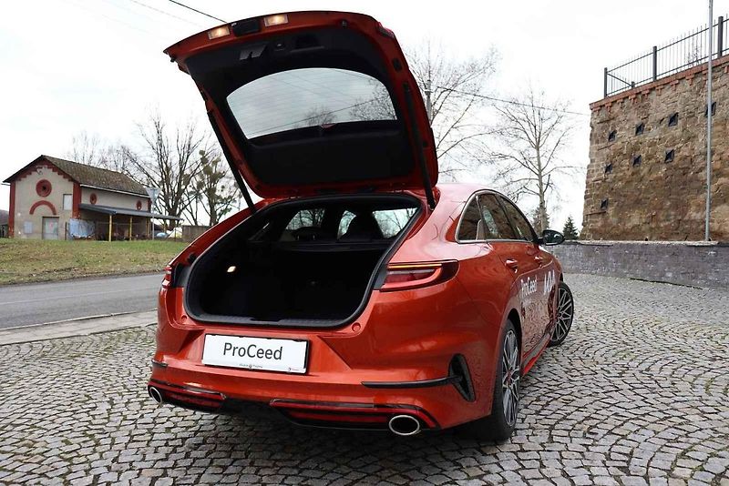 Matěj Myška testoval vůz Kia ProCeed GT 1.6 TGDi.