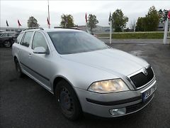 Škoda Octavia 1,6 FSi 85kW závěs, 2x kola - fotografie inzerátu