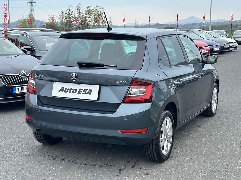 Škoda Fabia (2019) 1.0 TSi, 1.maj,ČR, Style - fotka 4 z 18