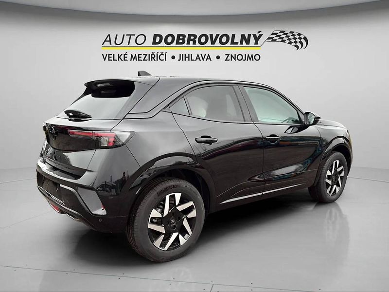 Opel Mokka (2025) GS 1.2 TURBO (96kW/130k) AT8/6 - fotka 8 z 23