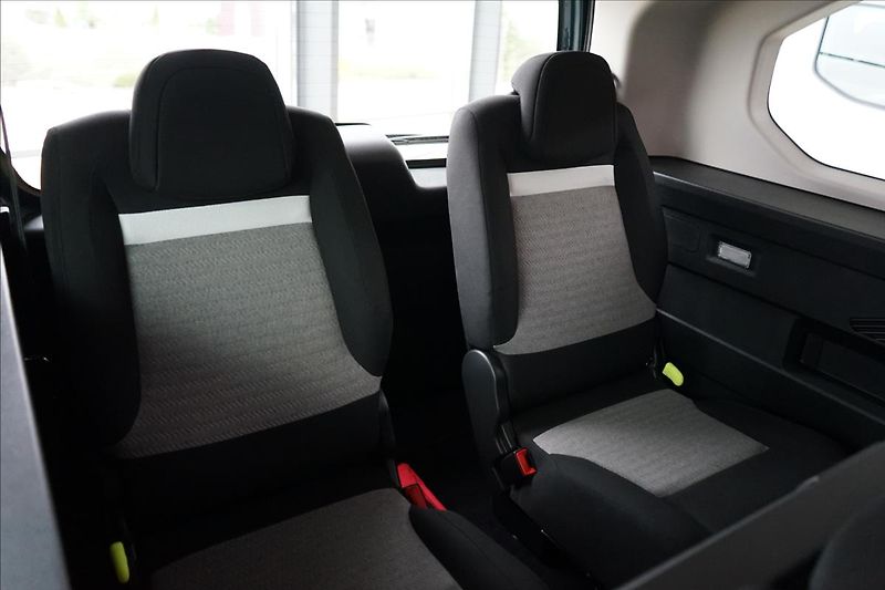 Citroën Berlingo (2026) 1,5 Diesel 130k Manual XL PLUS - fotka 5 z 8