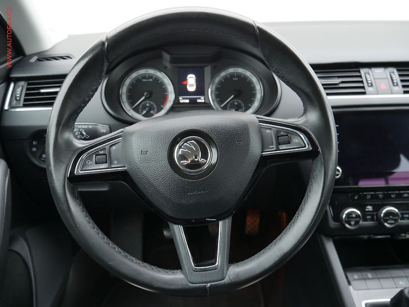 Škoda Octavia (2019) 1.6 TDi, ČR, Style - fotka 11 z 22