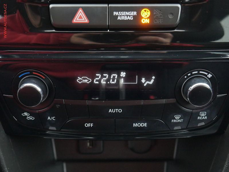 Suzuki Vitara (2016) 1.6 DDiS 4x4, ČR, AT, navi - fotka 18 z 26