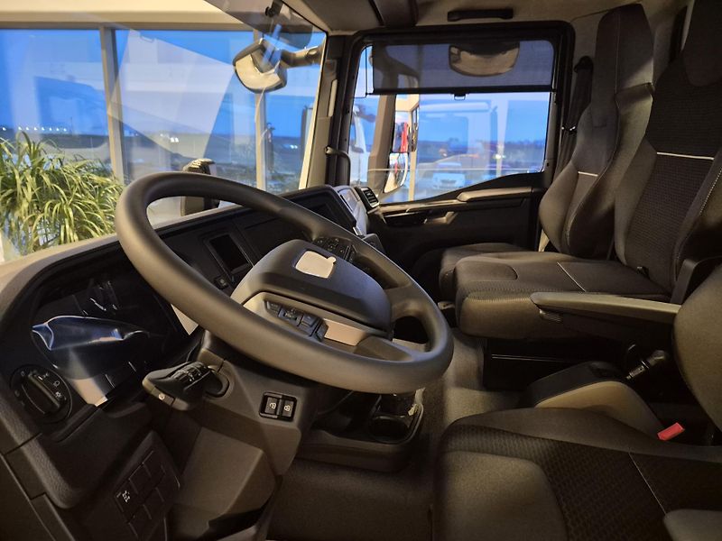 MAN TGL 12.250 NOSIČ KONTEJNERU TAŽNÉ  - fotka 14 z 23