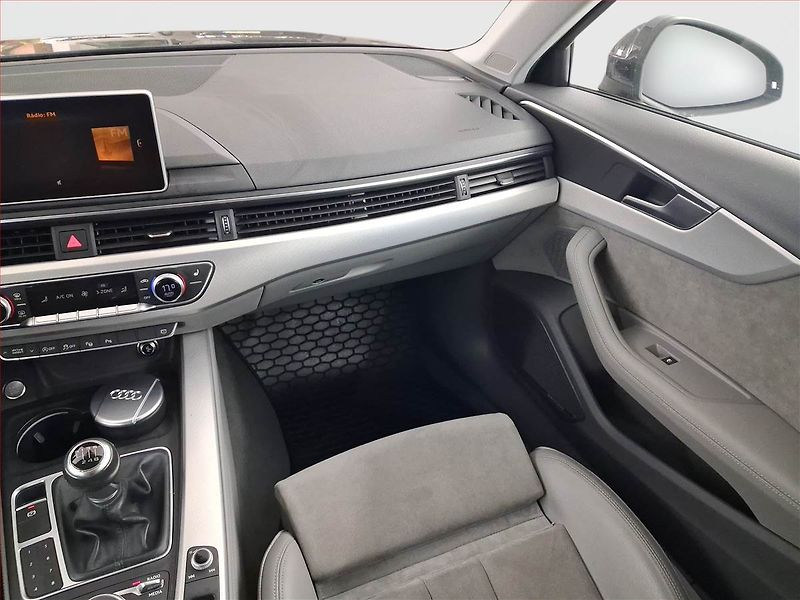Audi A4 (2015) Design 2.0 TDI, Kůže, Navi - fotka 8 z 19