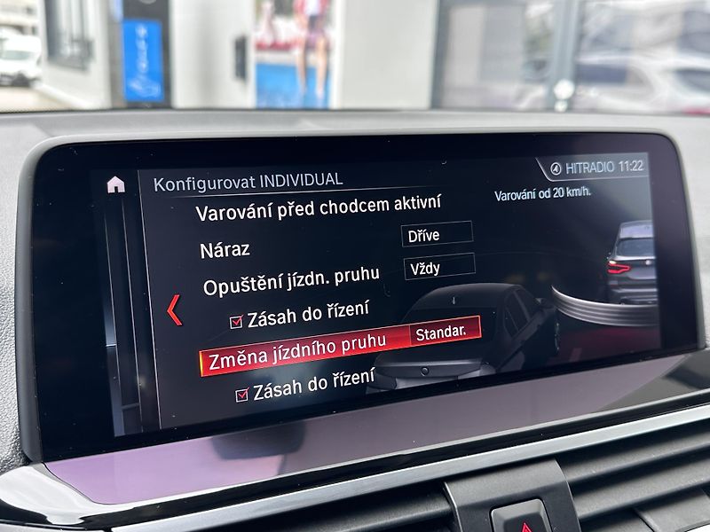BMW X3 xDrive30d Model X-Line - fotka 20 z 27