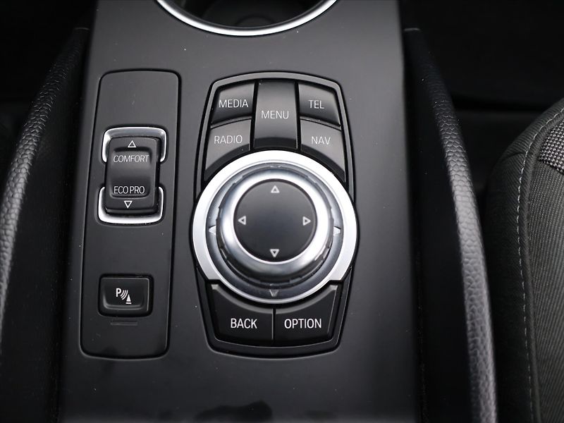 BMW i3 94Ah 75kW Kamera - fotka 23 z 32