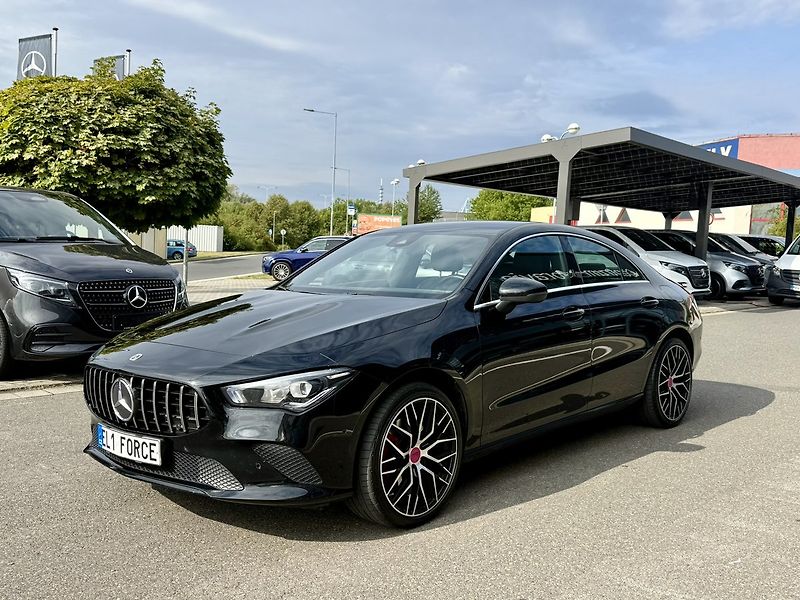 Mercedes-Benz CLA (2022) 250 e - fotka 4 z 38