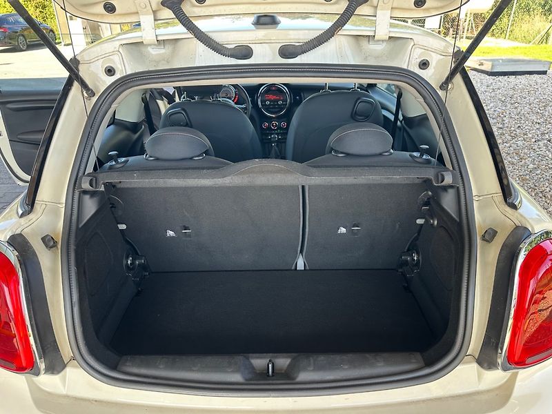 Mini Cooper 1.2i AUTOMAT, 100%KM - fotka 12 z 13