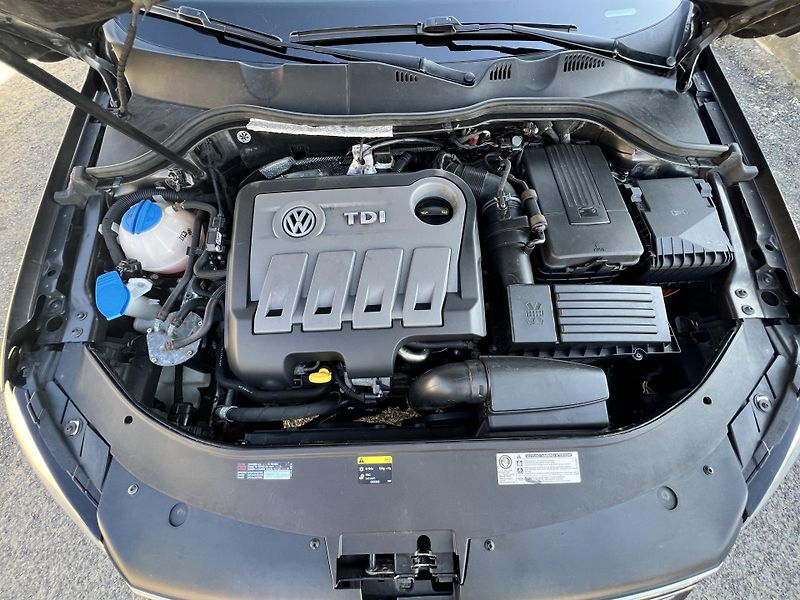 Volkswagen Passat 2.0TDi 103kw DSG odp. DPH - fotka 40 z 48