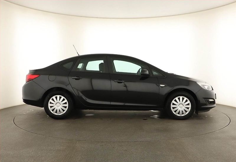 Opel Astra (2016) 1.6 CDTI, ČR,1.maj, Serv.kniha - fotka 6 z 13
