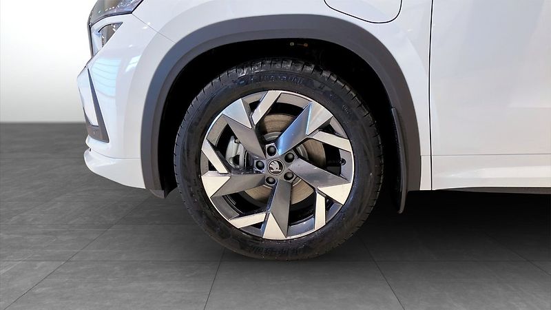 Škoda Kodiaq iV Sportline Pano HuD Canton T - fotka 6 z 13