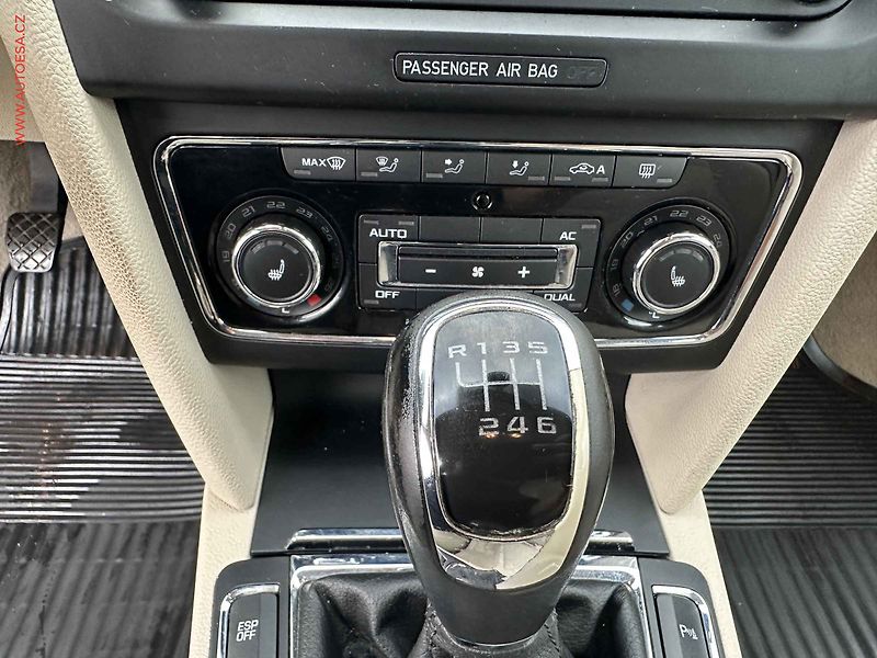 Škoda Superb (2009) 1.4 TSI, ČR, Elegance, bixen - fotka 15 z 17