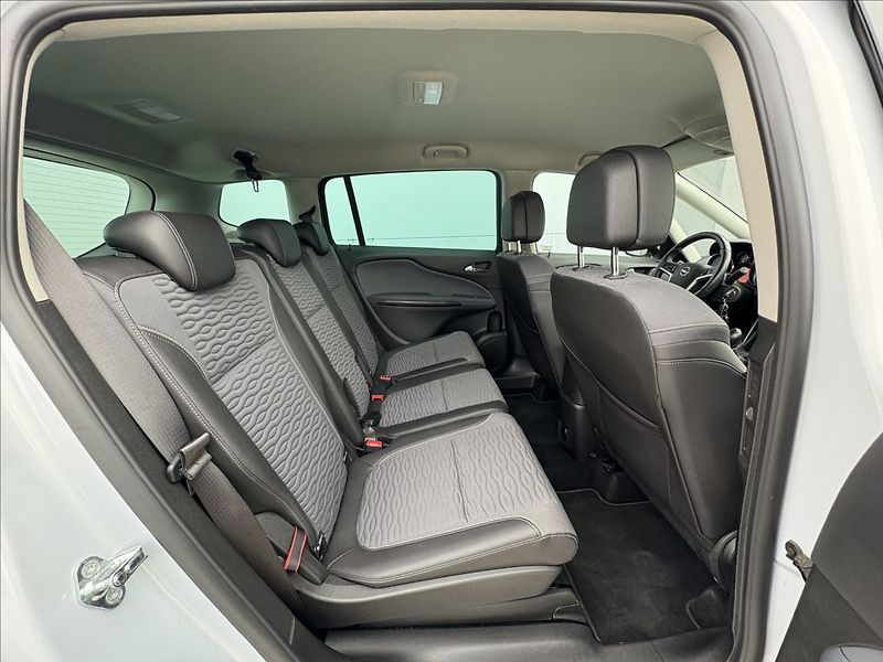 Opel Zafira 1,4 103kw ČR servis 6MT - fotka 25 z 28