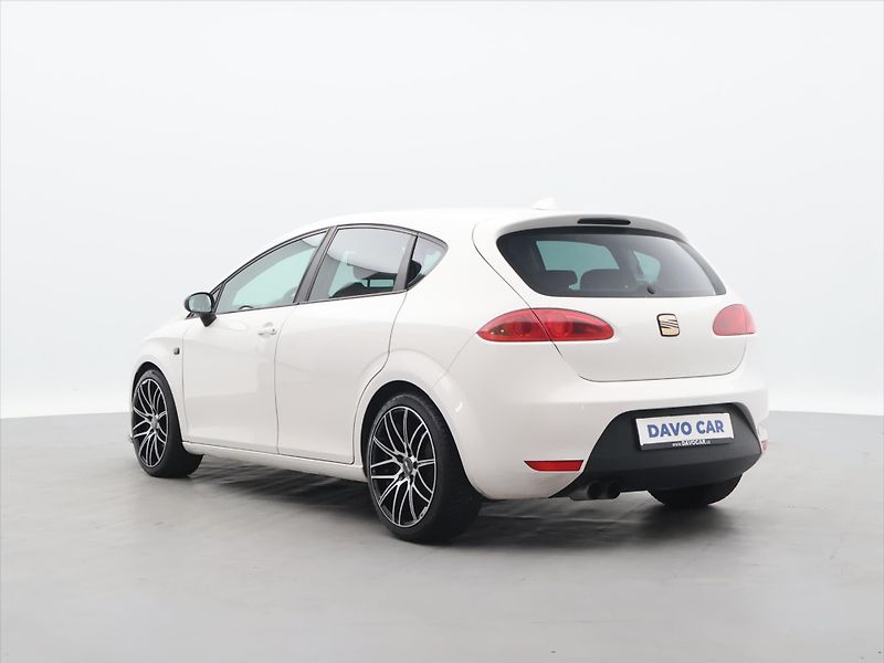 Seat Leon 2,0 TFSI 180kW FR - fotka 5 z 30