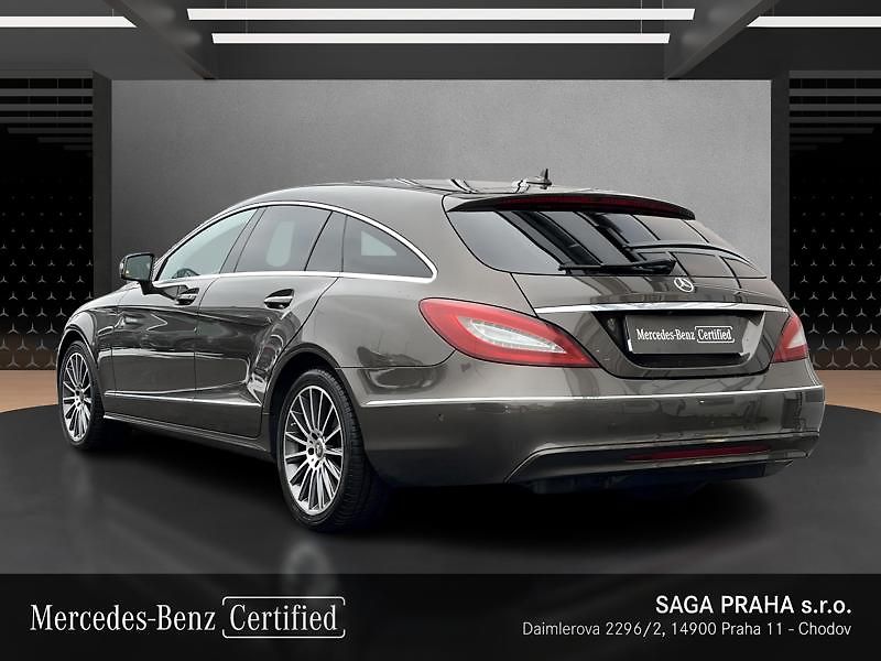 Mercedes-Benz CLS 250 d 4MATIC Shooting Brake - fotka 7 z 24