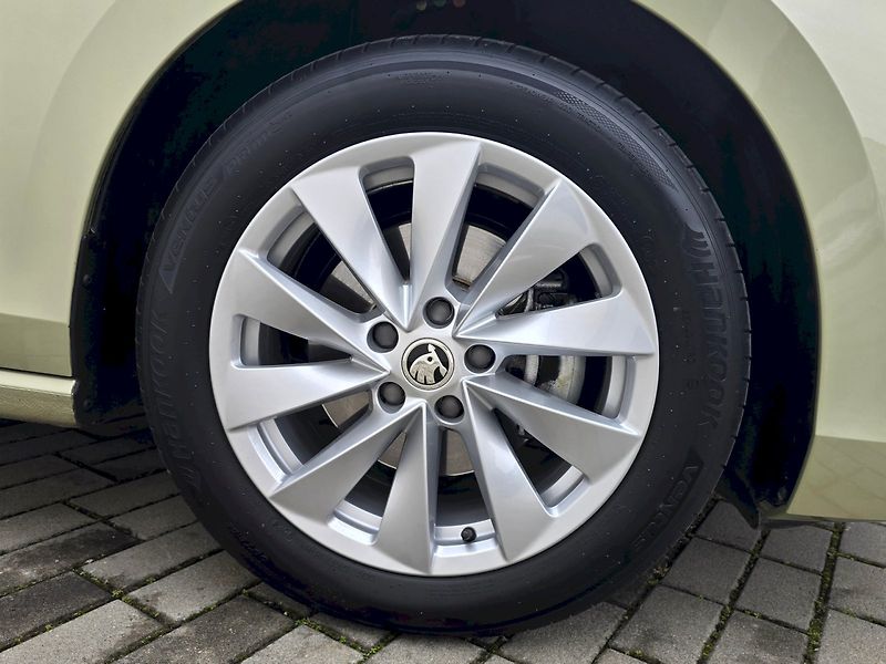 Škoda Superb (2024) 2,0TDI 110KW DSG SELECTION - fotka 31 z 33