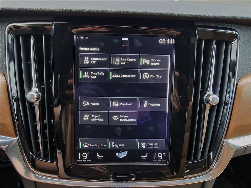 Volvo S90 D5 173kW Inscription,původ ČR - fotka 26 z 50