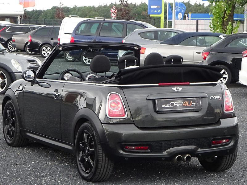 Mini Cooper S 1.6 135kW KABRIO KŮŽE  - fotka 22 z 31