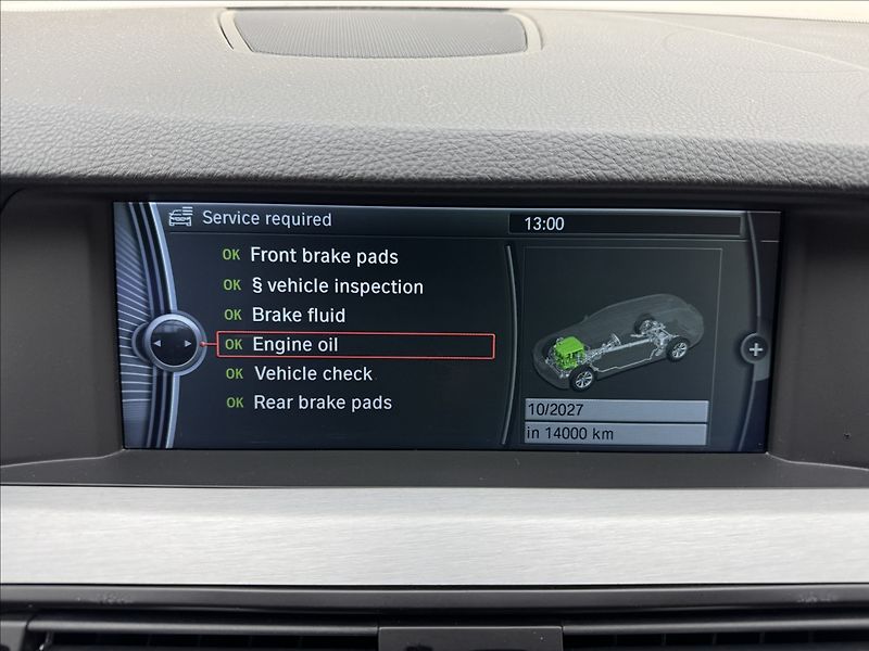 BMW Řada 5 3,0 30d 4X4 DPH LED KŮŽE TAŽNÉ - fotka 18 z 38