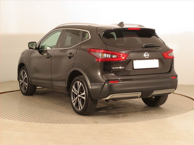 Nissan Qashqai (2018) N-Connecta 1.2 DIG-T - fotka 4 z 17