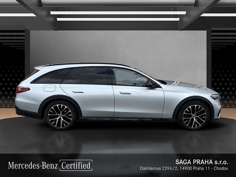 Mercedes-Benz Třídy E Třída E 220 d 4MATIC All-Terra - fotka 3 z 18