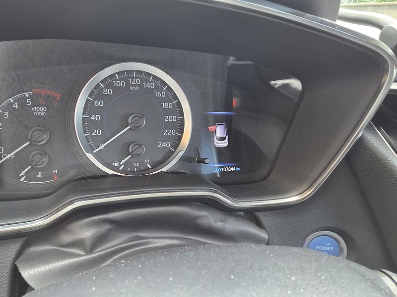 Toyota Corolla (2022) 1.8-HYBRID-KAMERA-AUT.KLIMA - fotka 19 z 19
