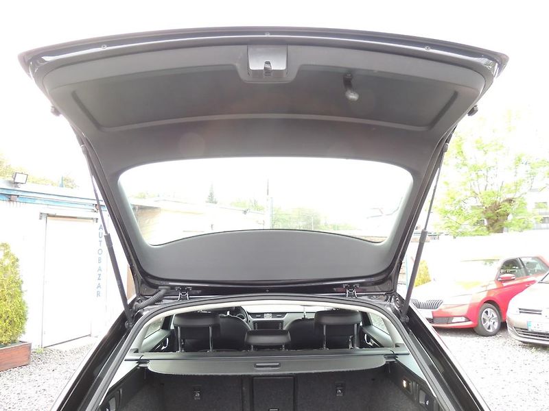 Škoda Octavia (2019) 2.0TSI,140kw,DSG,4x4,TZ,Style - fotka 11 z 49