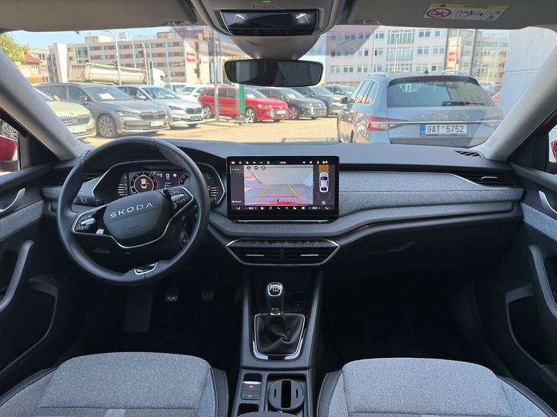 Škoda Octavia Top Selection 1.5 TSI 110kW - fotka 5 z 27
