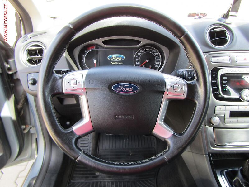 Ford Mondeo (2008) 2.0i, AC, park.čidla - fotka 17 z 17