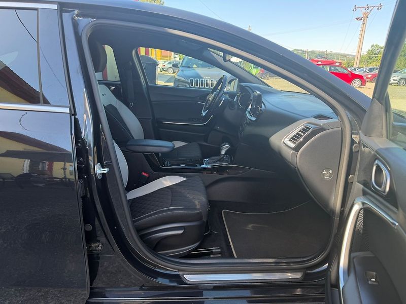 Kia Ceed (2019) 1.4T-GDI/GT-LINE/1MAJ/ČR/DPH - fotka 21 z 36
