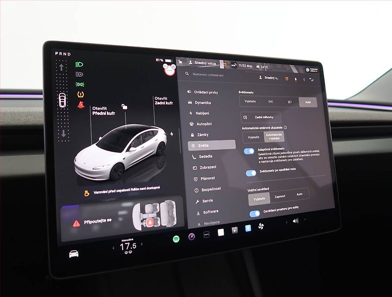 Tesla Model 3 (2023) Standard Range 60kWh, SoH 98% - fotka 27 z 32