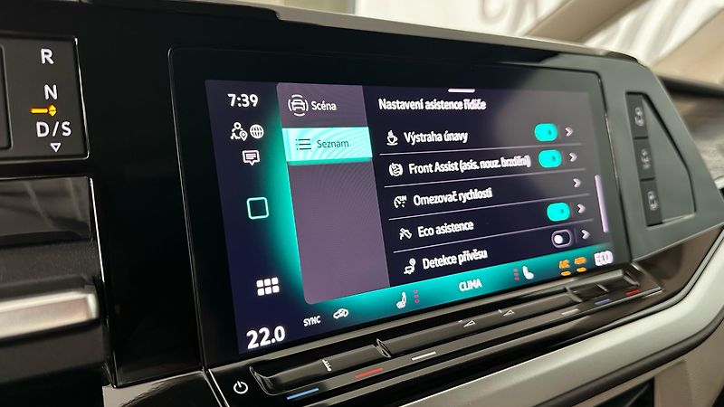 Volkswagen Multivan TAŽNÉ / ZÁRUKA / TOP STAV - fotka 41 z 51