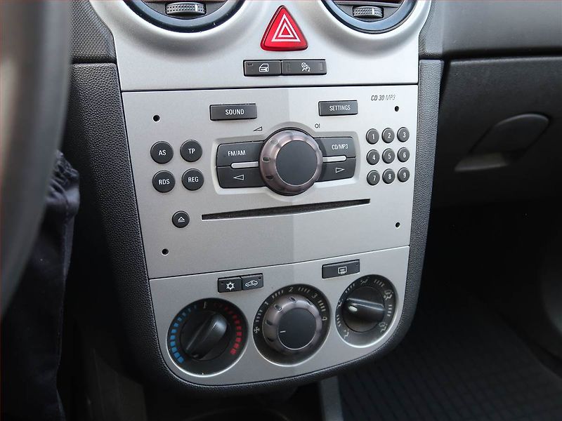 Opel Corsa (2011) 1.2, nová STK, Tažné - fotka 13 z 15