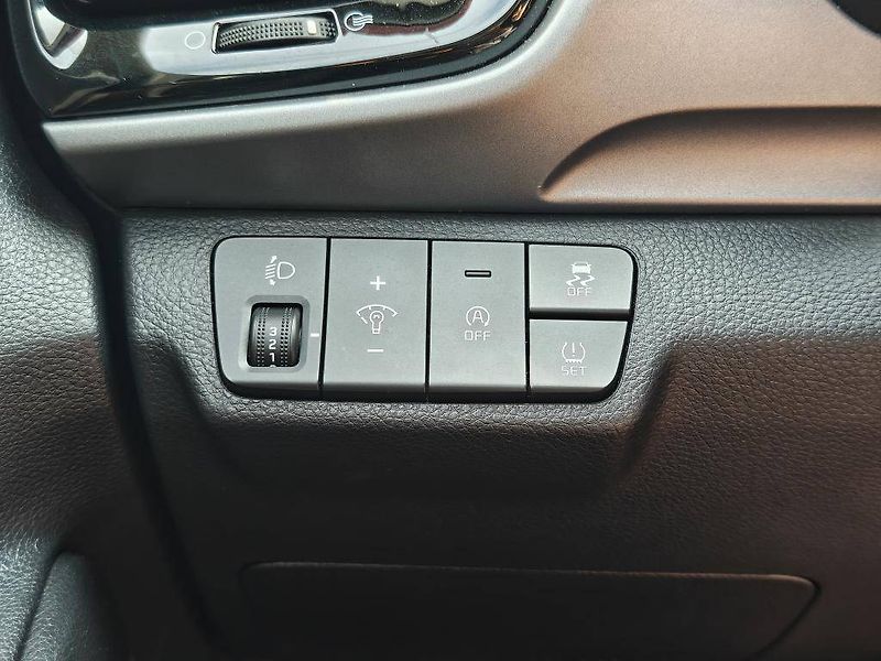Kia Stonic - fotka 17 z 21