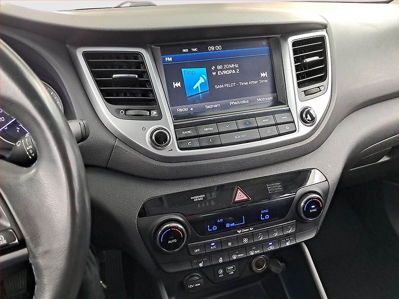 Hyundai Tucson (2016) 1.7 CRDi, Serv.kniha, Kůže - fotka 12 z 22